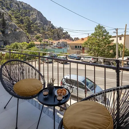 Apartment Navika Omis